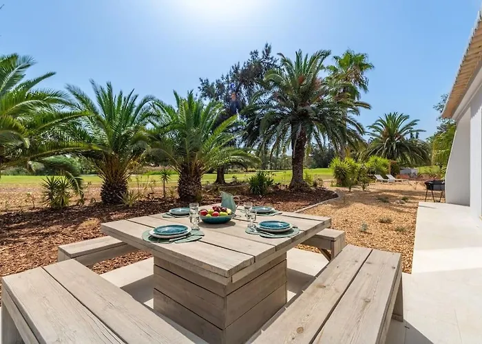 Penina Golf - De Luxe Em Alvor No Algarve